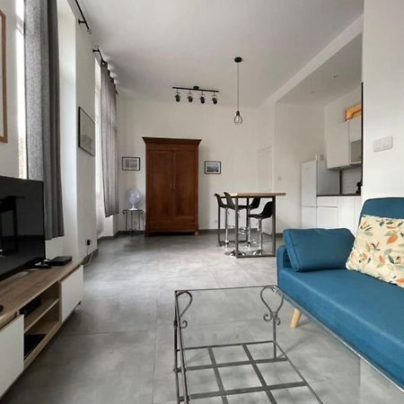 Charming Apartment In The Old Port Марсель Экстерьер фото