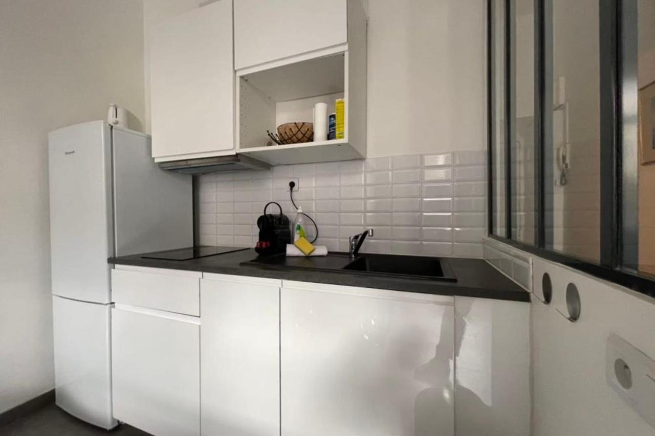 Charming Apartment In The Old Port Марсель Экстерьер фото