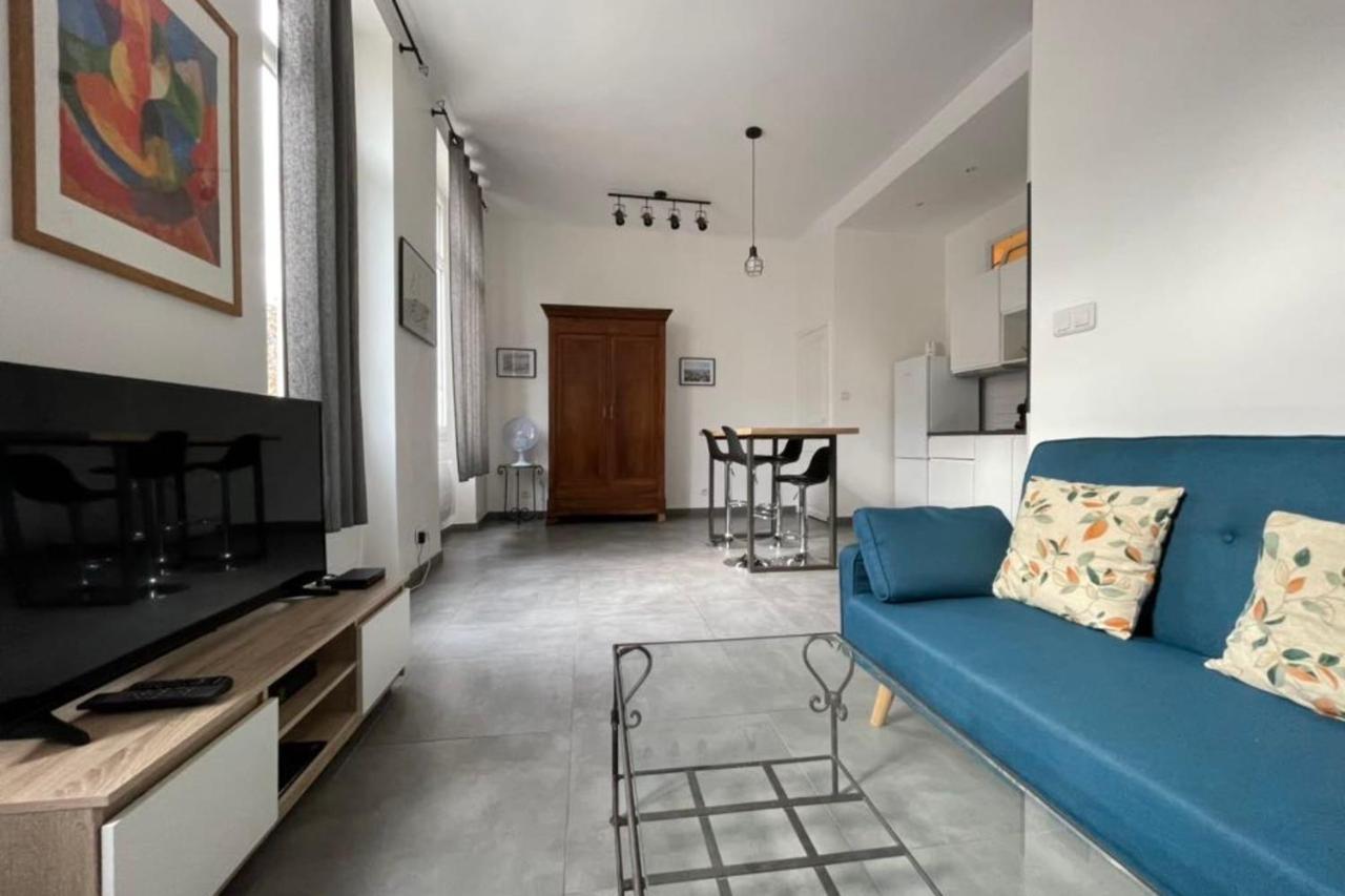 Charming Apartment In The Old Port Марсель Экстерьер фото