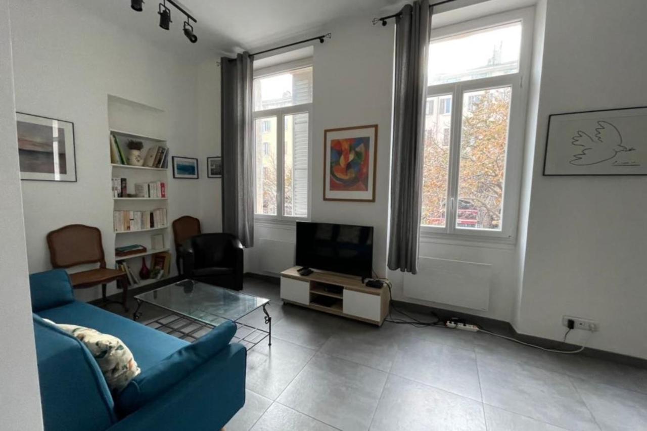 Charming Apartment In The Old Port Марсель Экстерьер фото